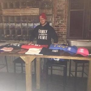 Meet your Posher, Cory